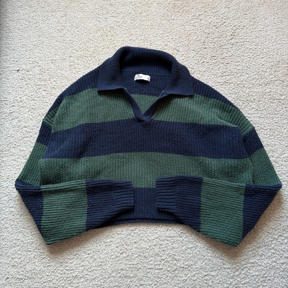 Hollister Navy and Green Striped Sweater